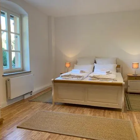 Charmantes Gaestehaus Maya Im Schloss Und Hofgut Langenzell *