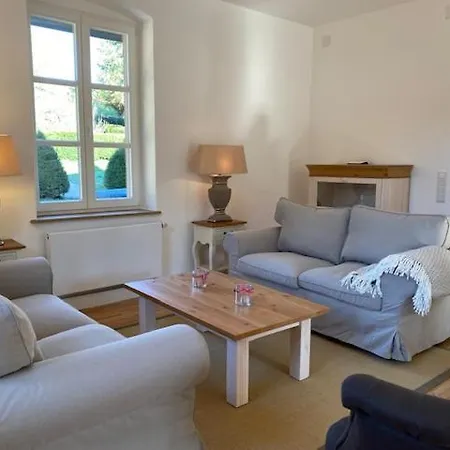 Charmantes Gaestehaus Maya Im Schloss Und Hofgut Langenzell